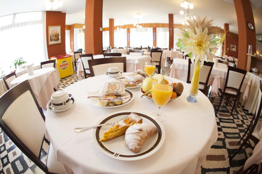 Hotel Rossini Tabiano Terme Ngoại thất bức ảnh
