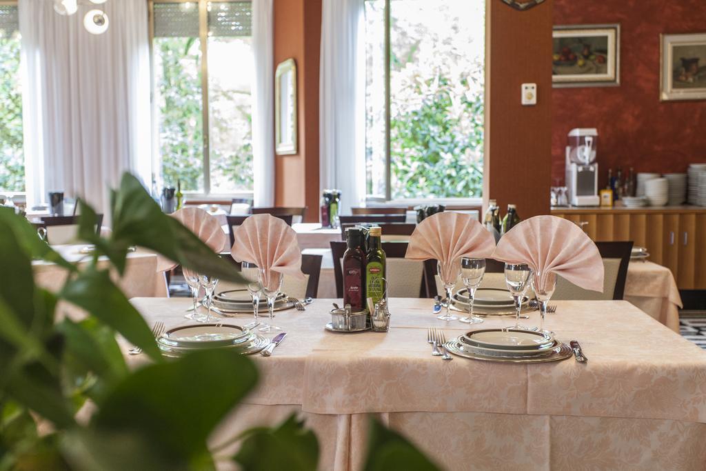 Hotel Rossini Tabiano Terme Ngoại thất bức ảnh