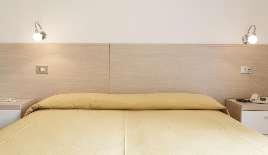 Hotel Rossini Tabiano Terme Ngoại thất bức ảnh