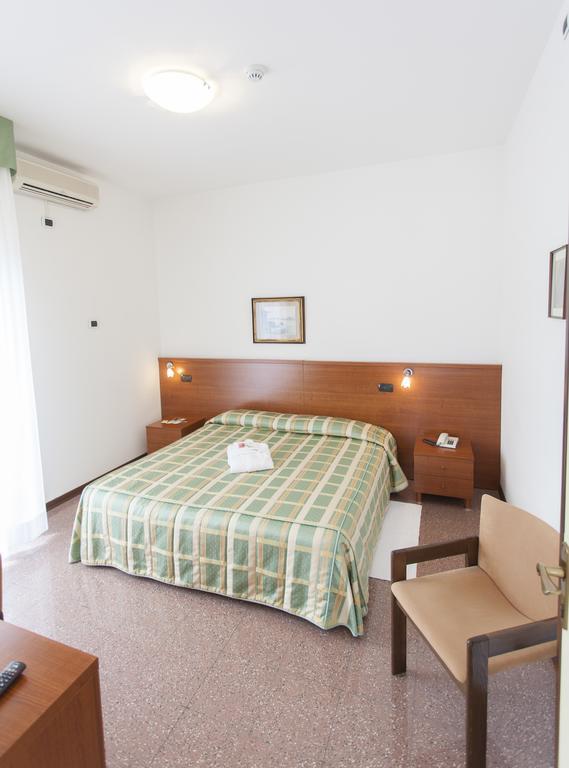 Hotel Rossini Tabiano Terme Ngoại thất bức ảnh
