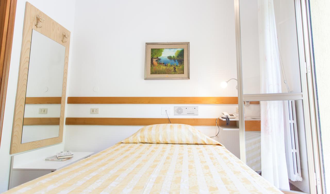 Hotel Rossini Tabiano Terme Ngoại thất bức ảnh