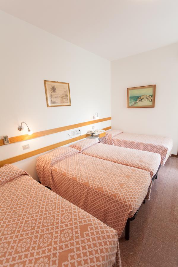Hotel Rossini Tabiano Terme Ngoại thất bức ảnh