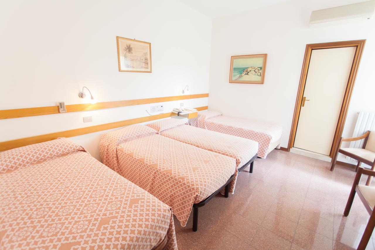 Hotel Rossini Tabiano Terme Ngoại thất bức ảnh